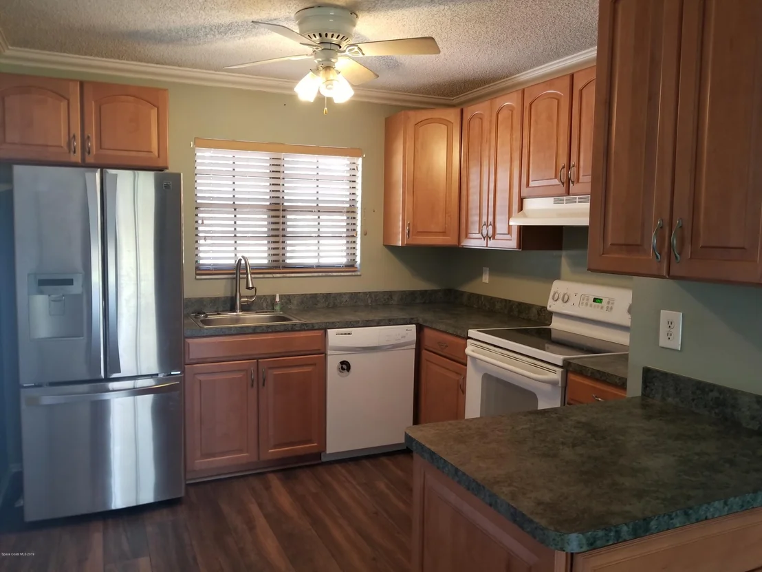 Photo of 949 Ginger Way