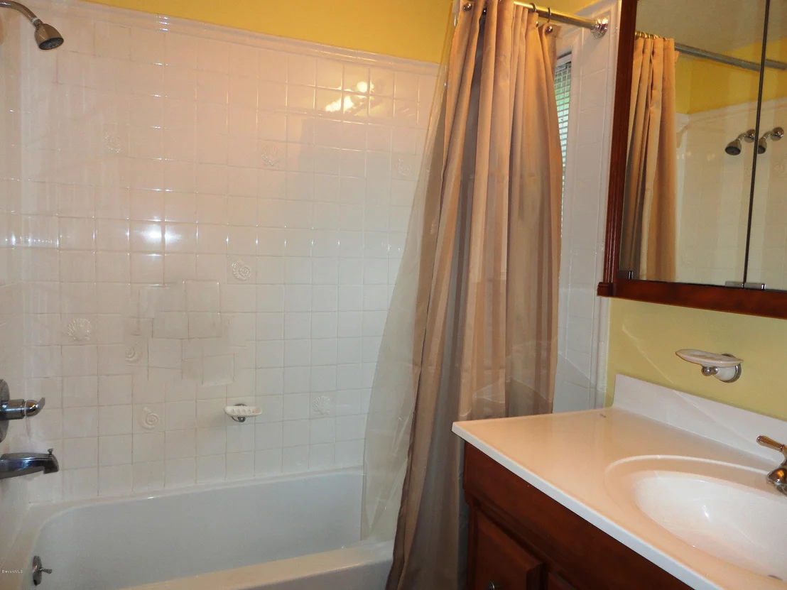 Photo of 415 Lee Avenue