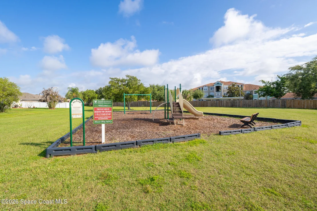 Photo of 2527 Deercroft Drive