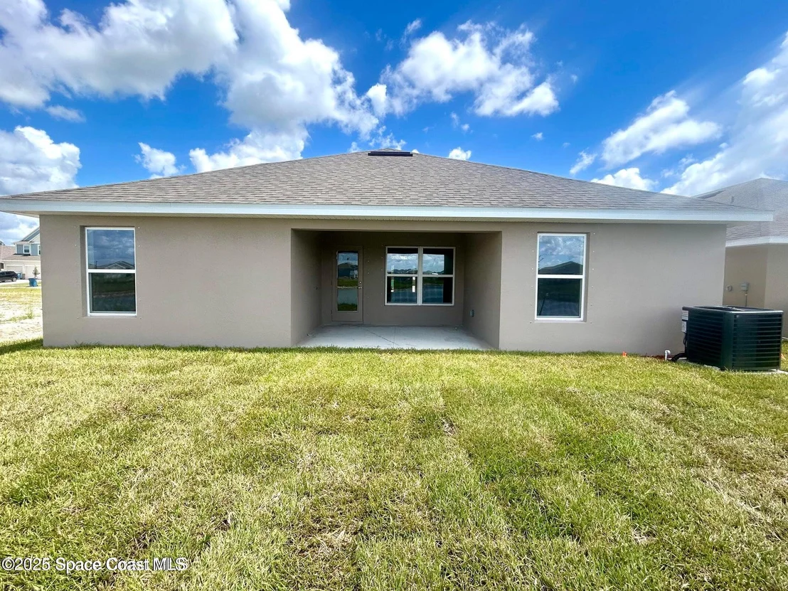 Photo of 1636 Kylar Drive NW