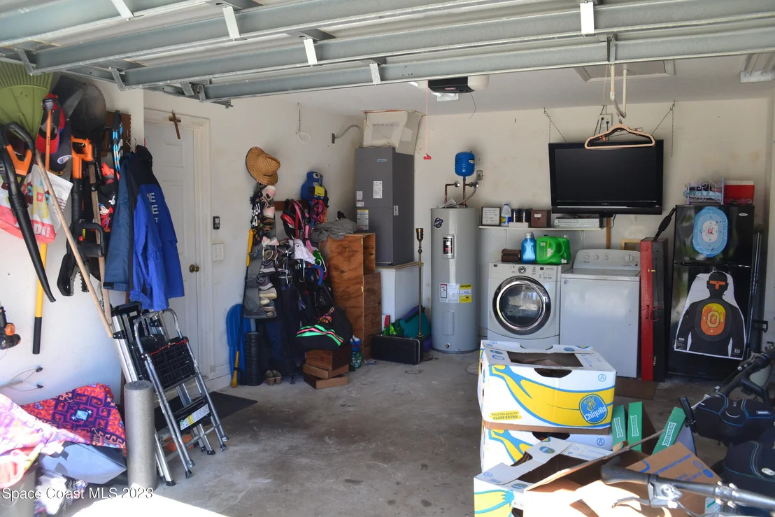 Photo of 834 Honeysuckle Drive