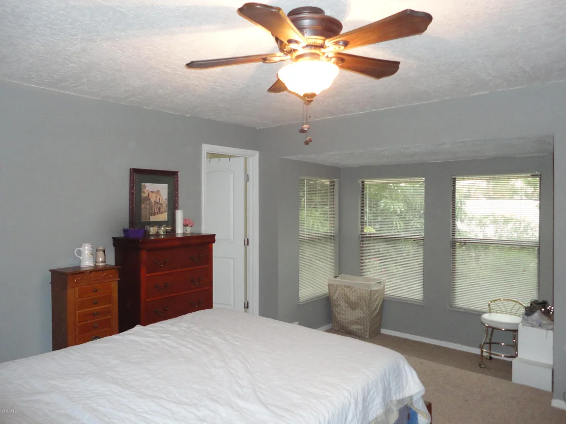 Photo of 415 Lee Avenue