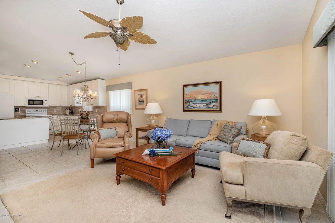 Photo of 7237 Broderick Drive
