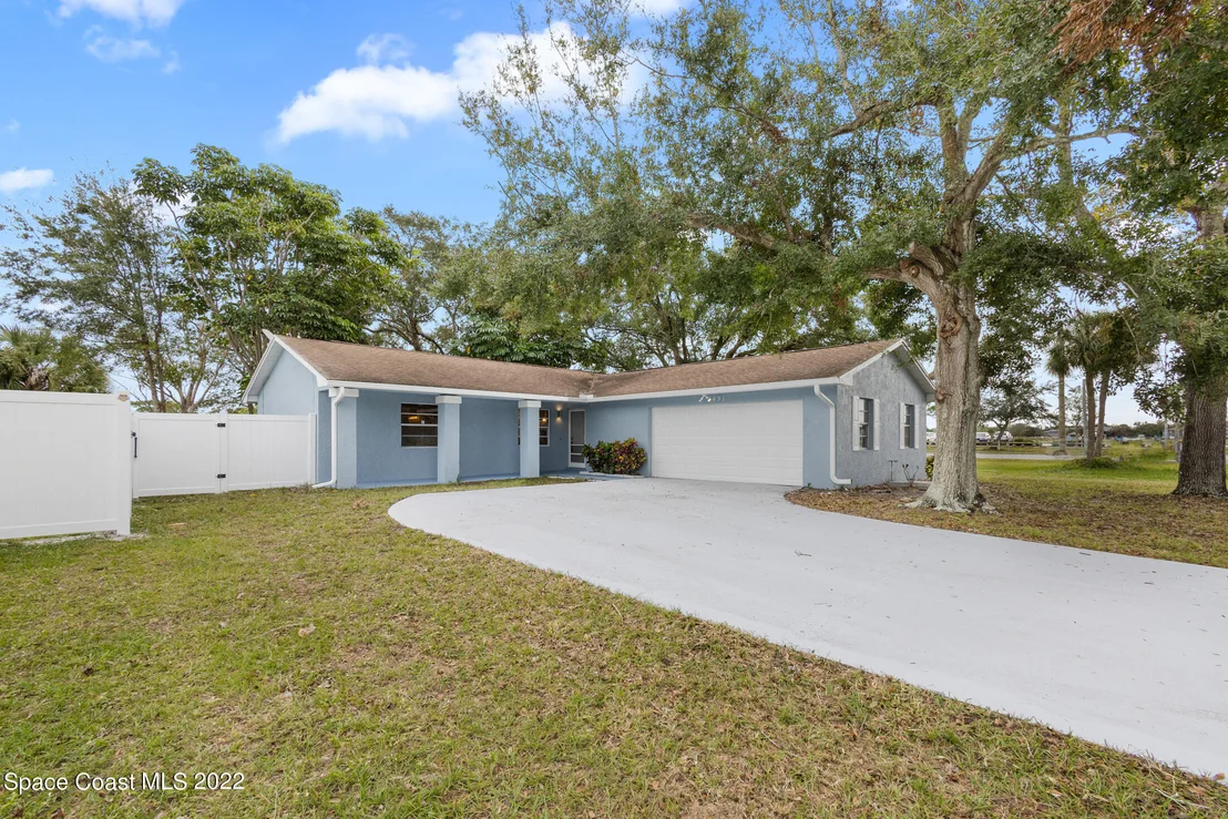 Photo of 3491 Jay Tee Drive