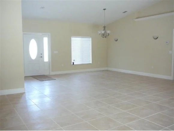 Photo of 1570 SE Walker