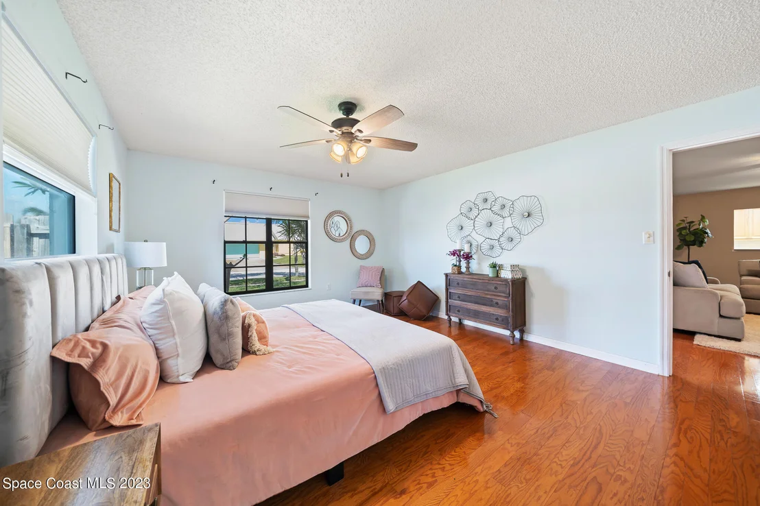 Photo of 715 Hibiscus Drive