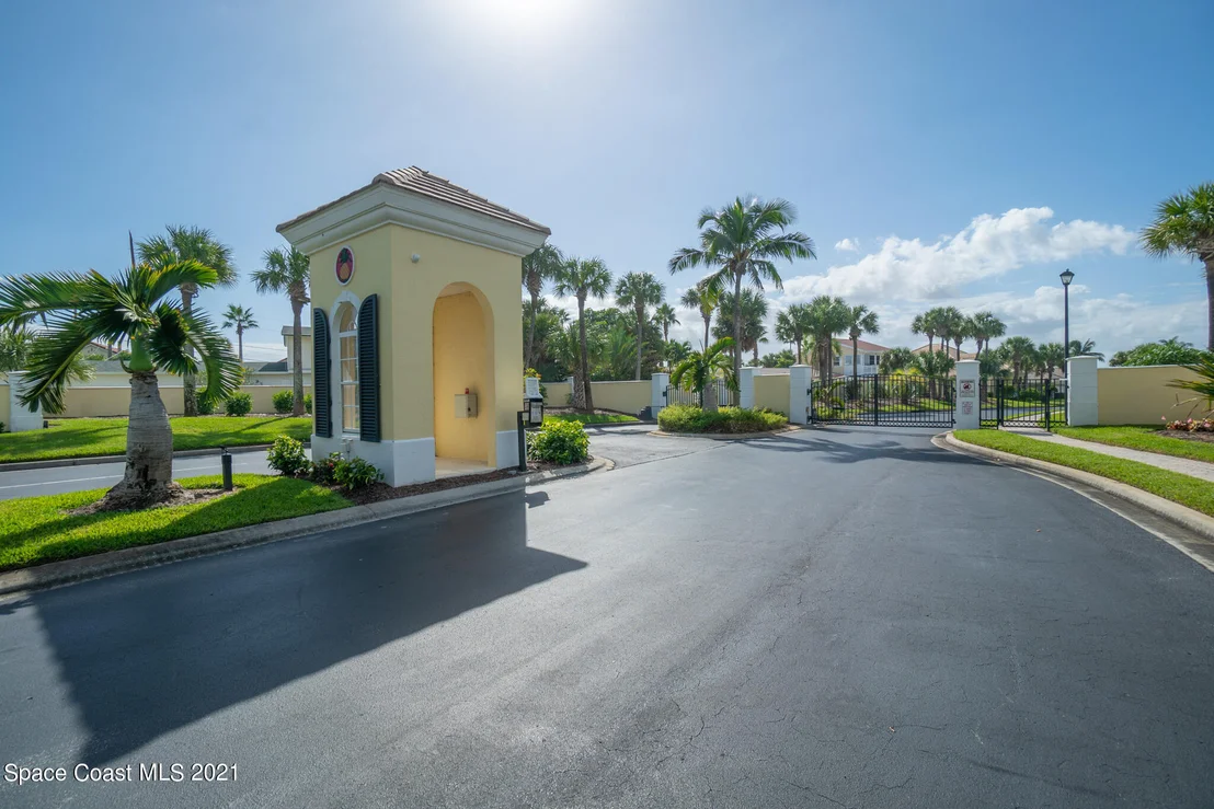 Photo of 5467 Solway Drive