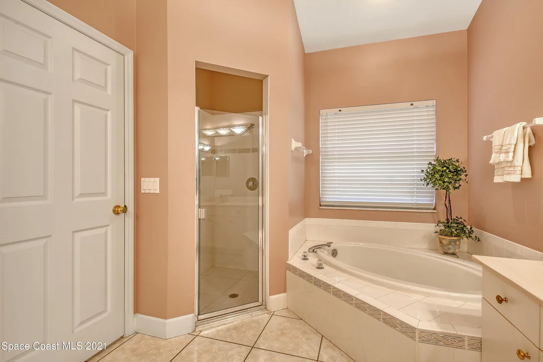 Photo of 703 Peregrine Drive
