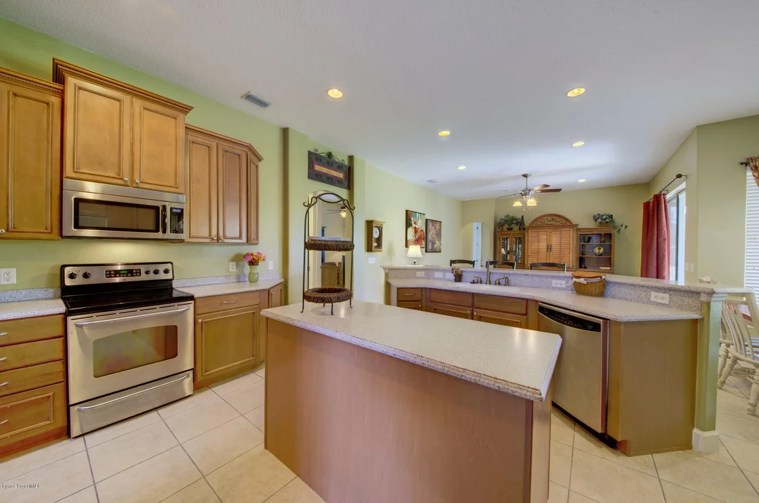 Photo of 5890 Rusack Drive