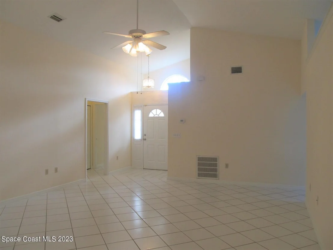Photo of 930 S Fork Circle