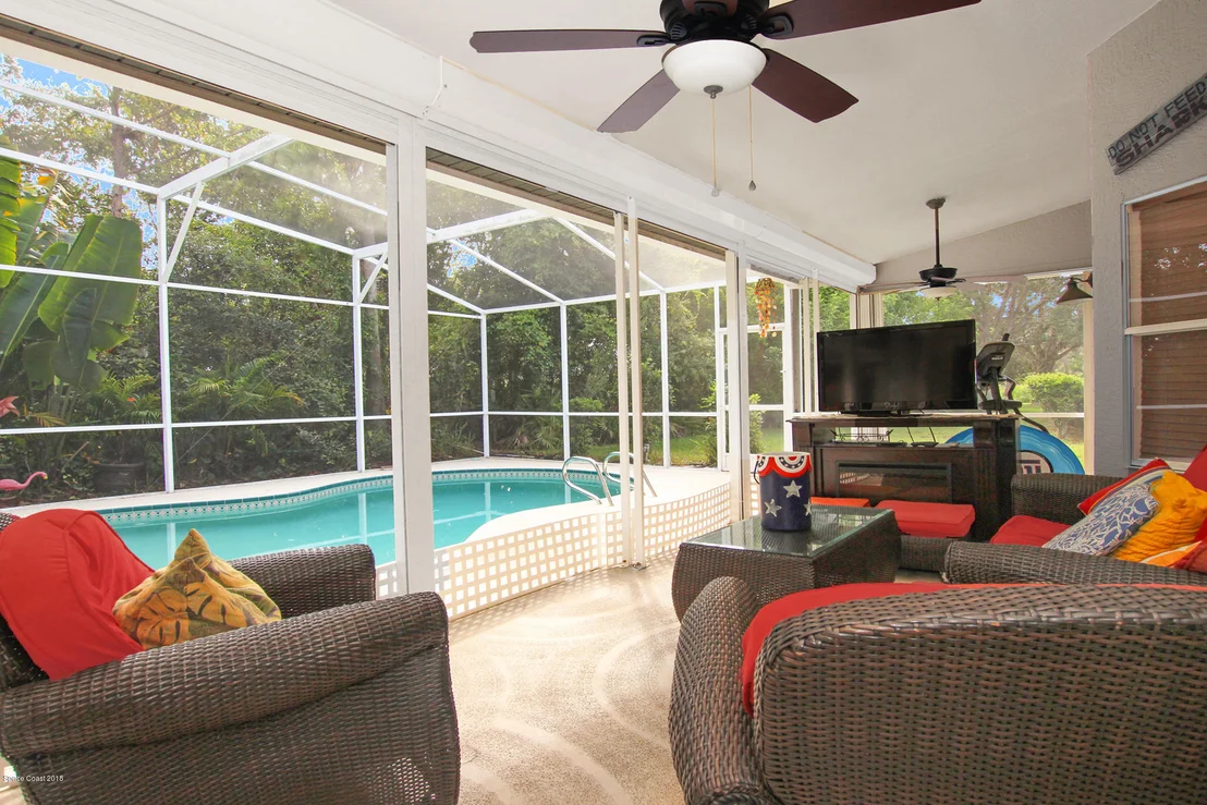 Photo of 971 Somerset Lane