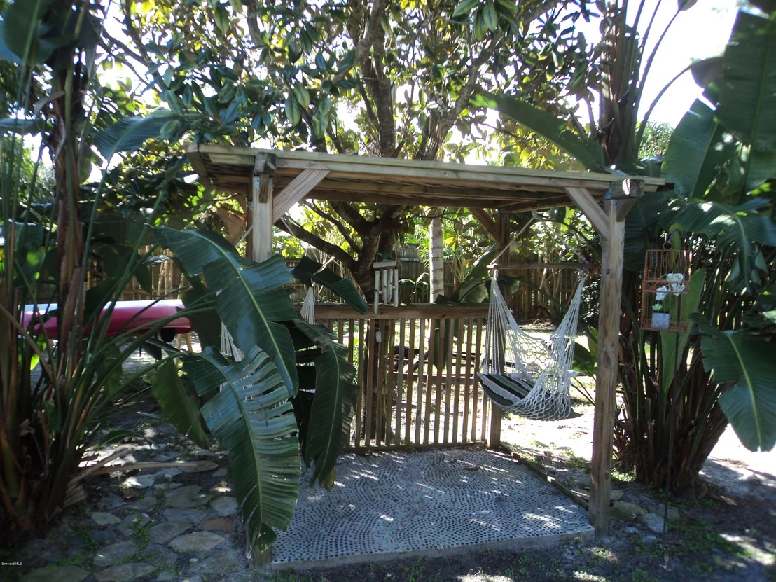 Photo of 712 NE Brevity Lane