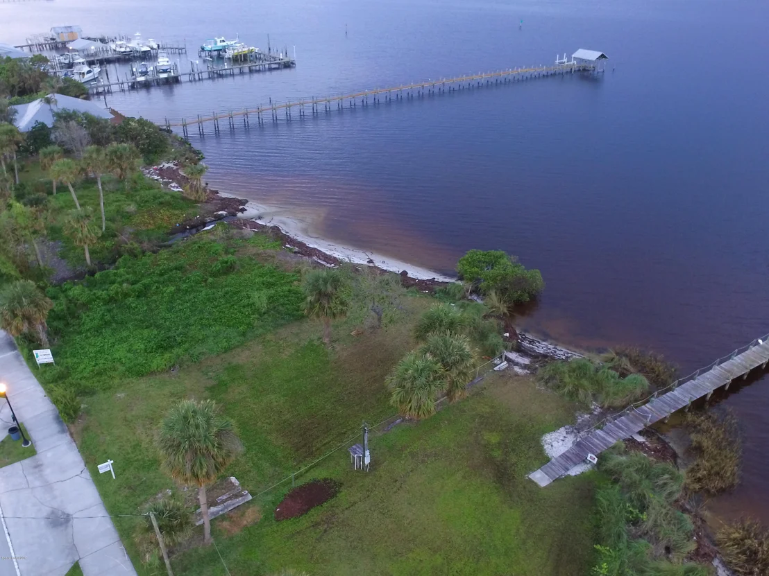 Photo of 1690 Indian River Drive