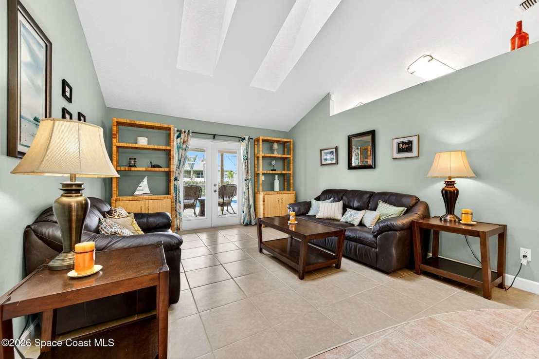 Photo of 1386 York Circle