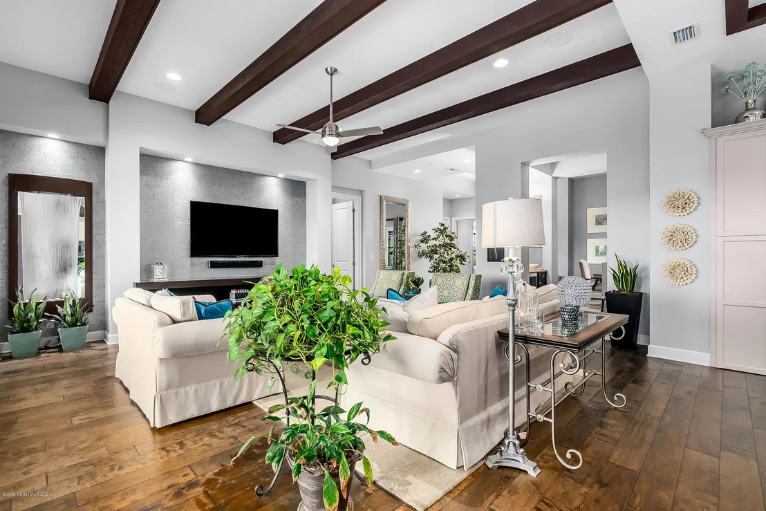 Photo of 6275 Arroyo Drive