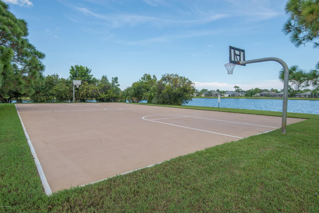 Photo of 858 Thrasher Drive