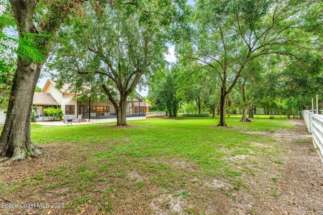 Photo of 2499 Hideaway Lane