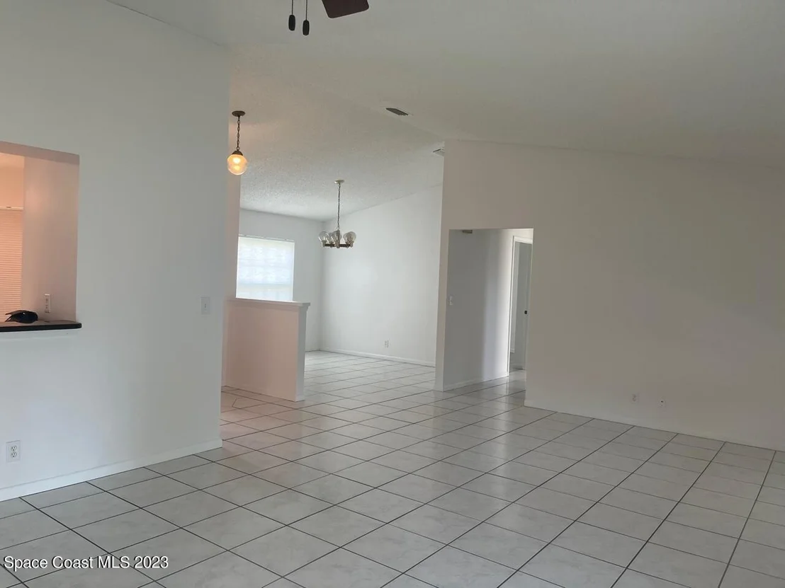 Photo of 796 Gardener Road