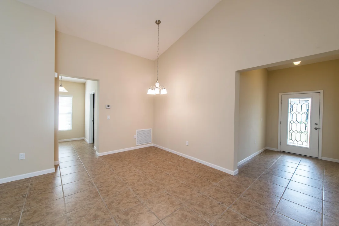 Photo of 1320 Corbett Lane