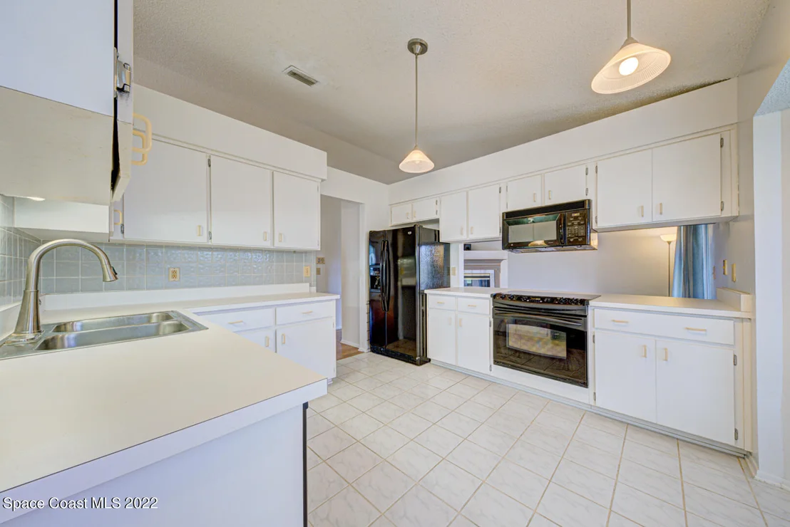 Photo of 2472 Nobility Avenue