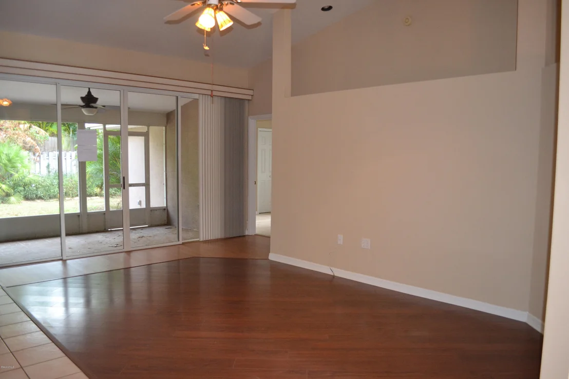 Photo of 938 Pelican Lane