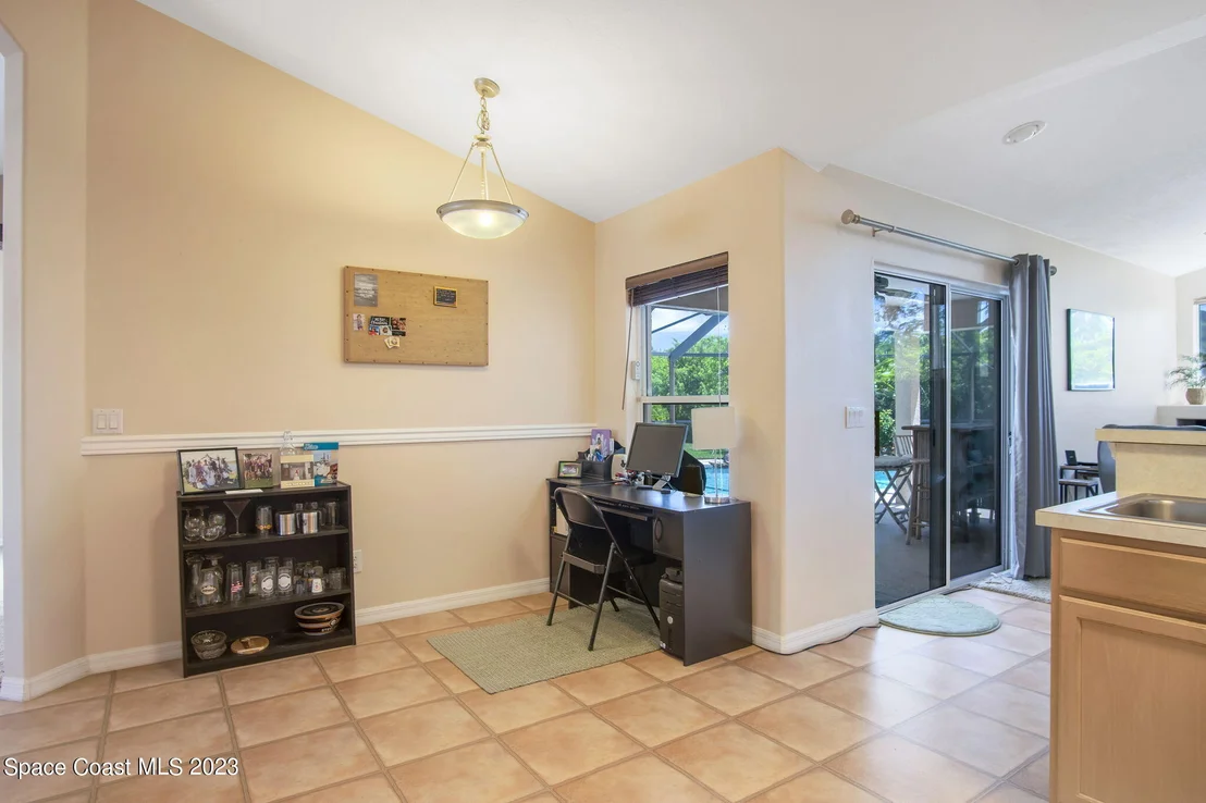 Photo of 1443 Hill Avenue