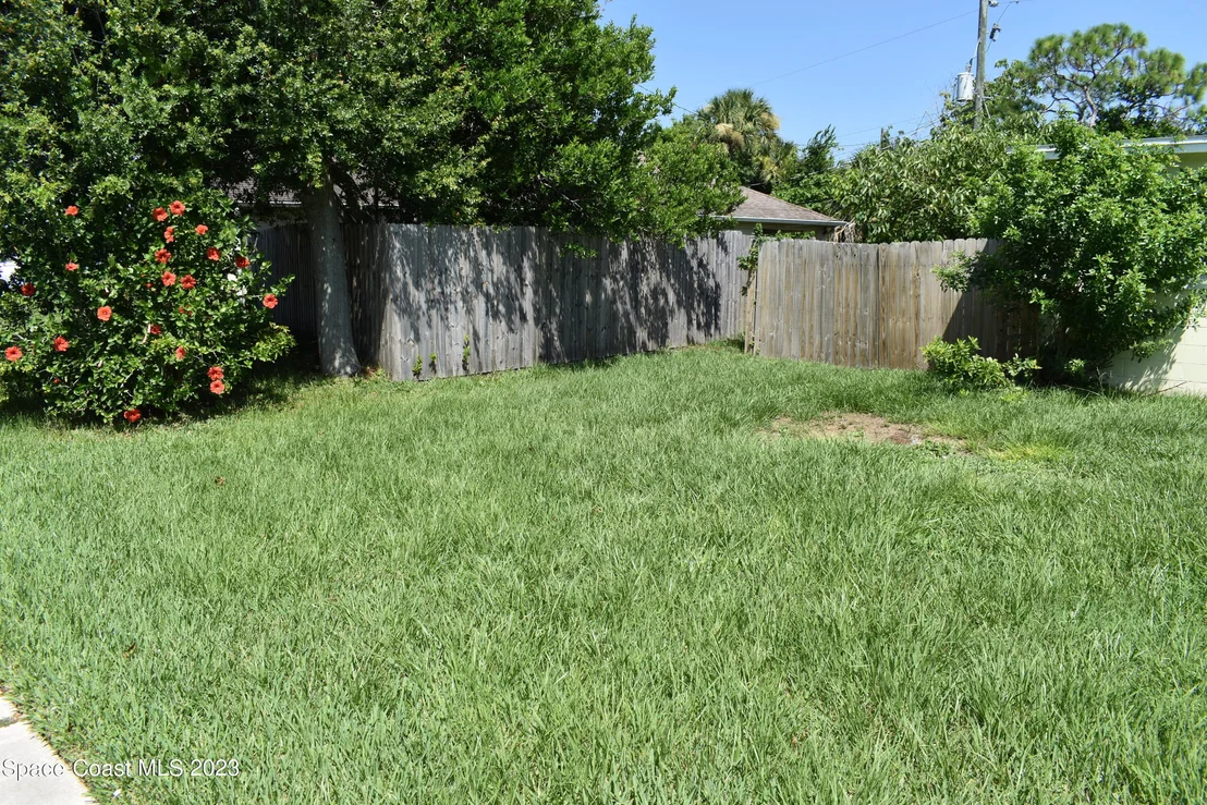 Photo of 1058 Barclay Drive