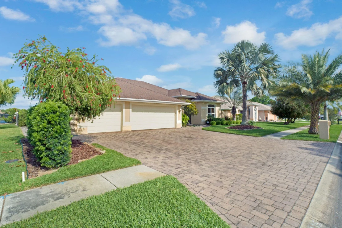 Photo of 1935 Jacques Drive