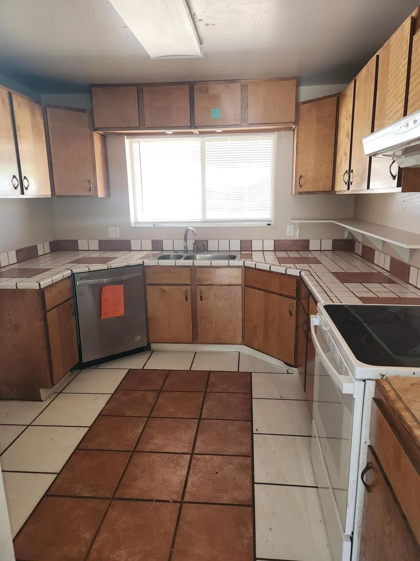Photo of 951 Palm Street