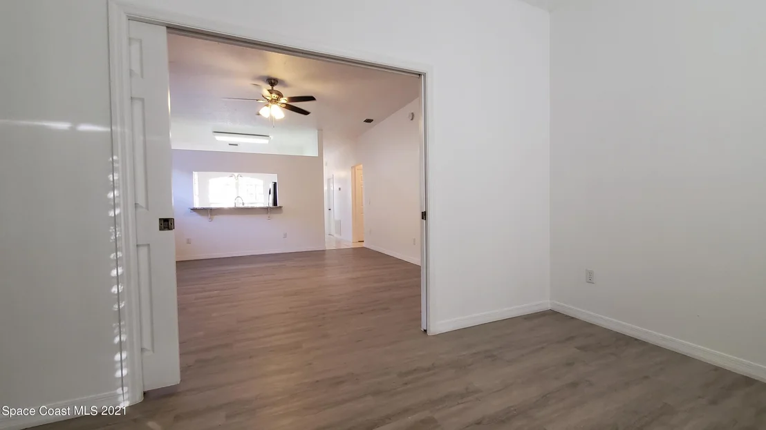 Photo of 1049 S Fork Circle