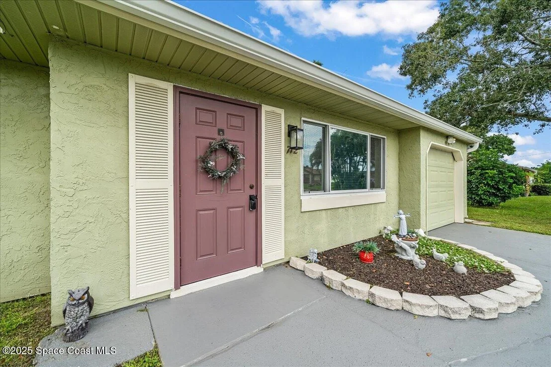 Photo of 712 Brevity Avenue NE