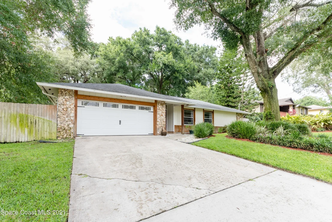 Photo of 541 Alpine Street