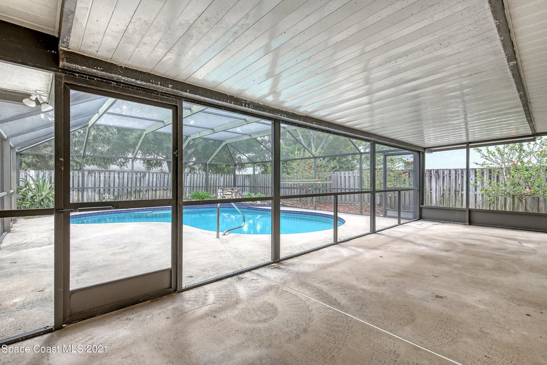 Photo of 649 Sandpiper Circle