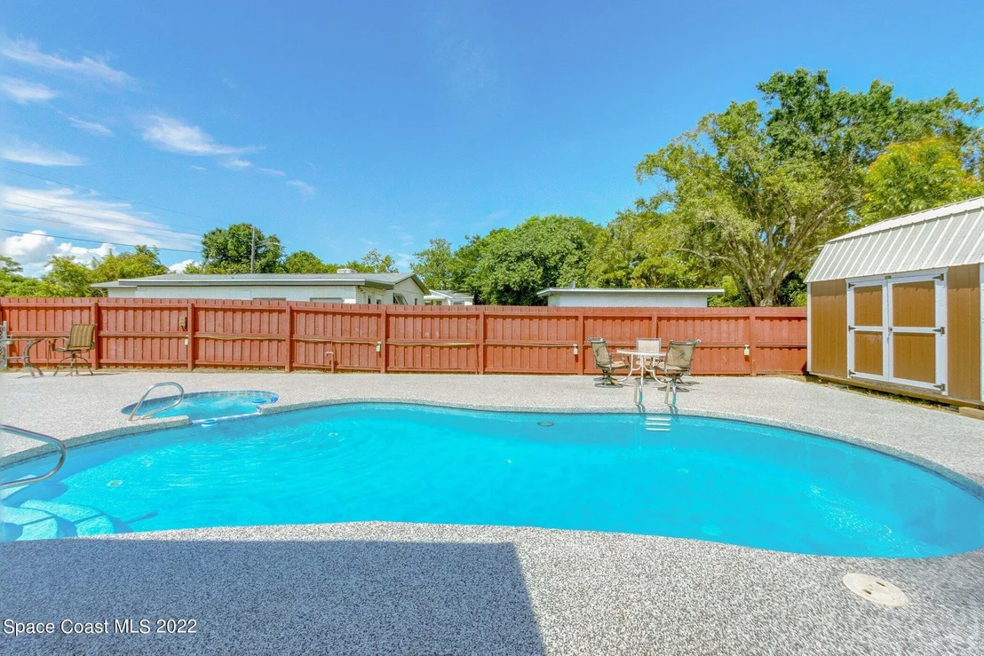 Photo of 1075 Lindholm Place