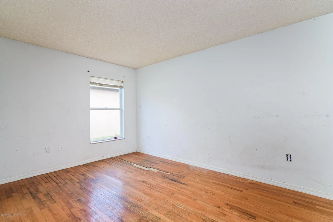 Photo of 390 Wickham Lakes Drive