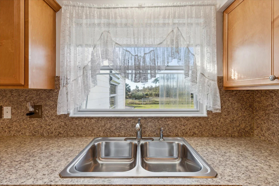 Photo of 2962 Chipper Drive NE