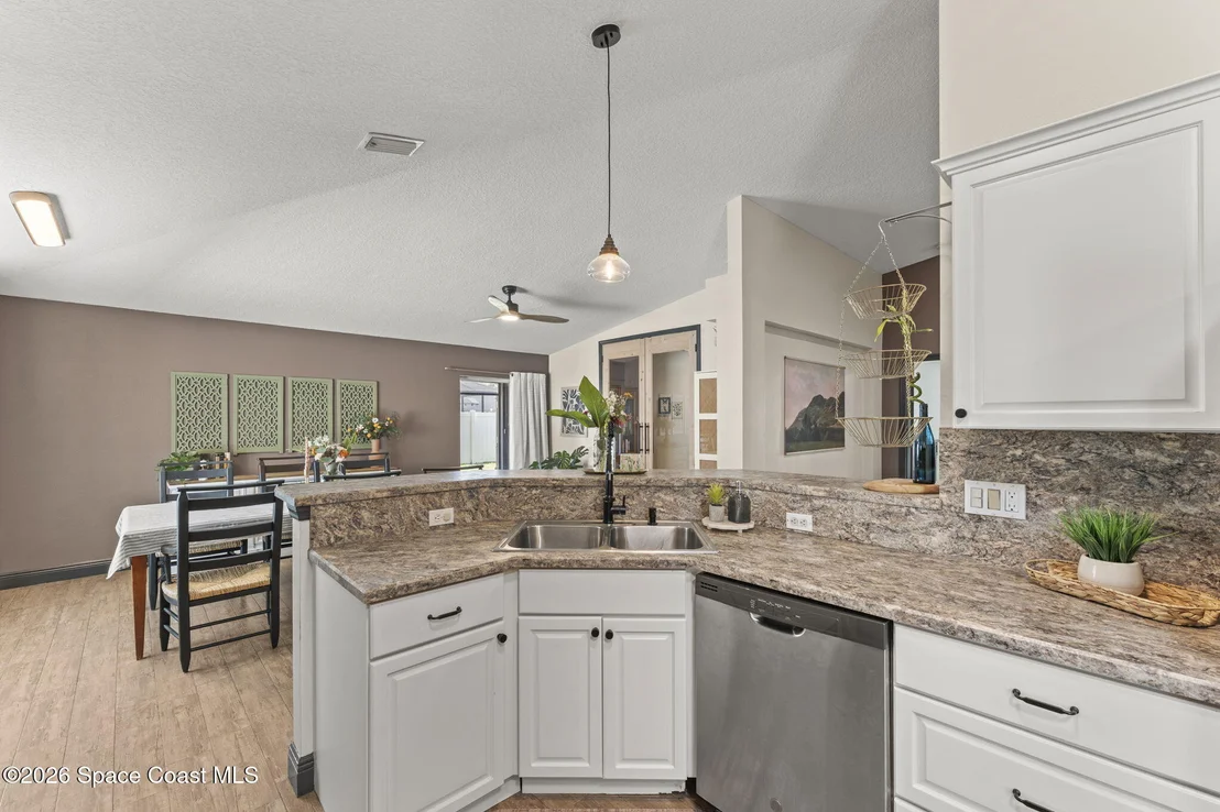 Photo of 4600 Radford Lane