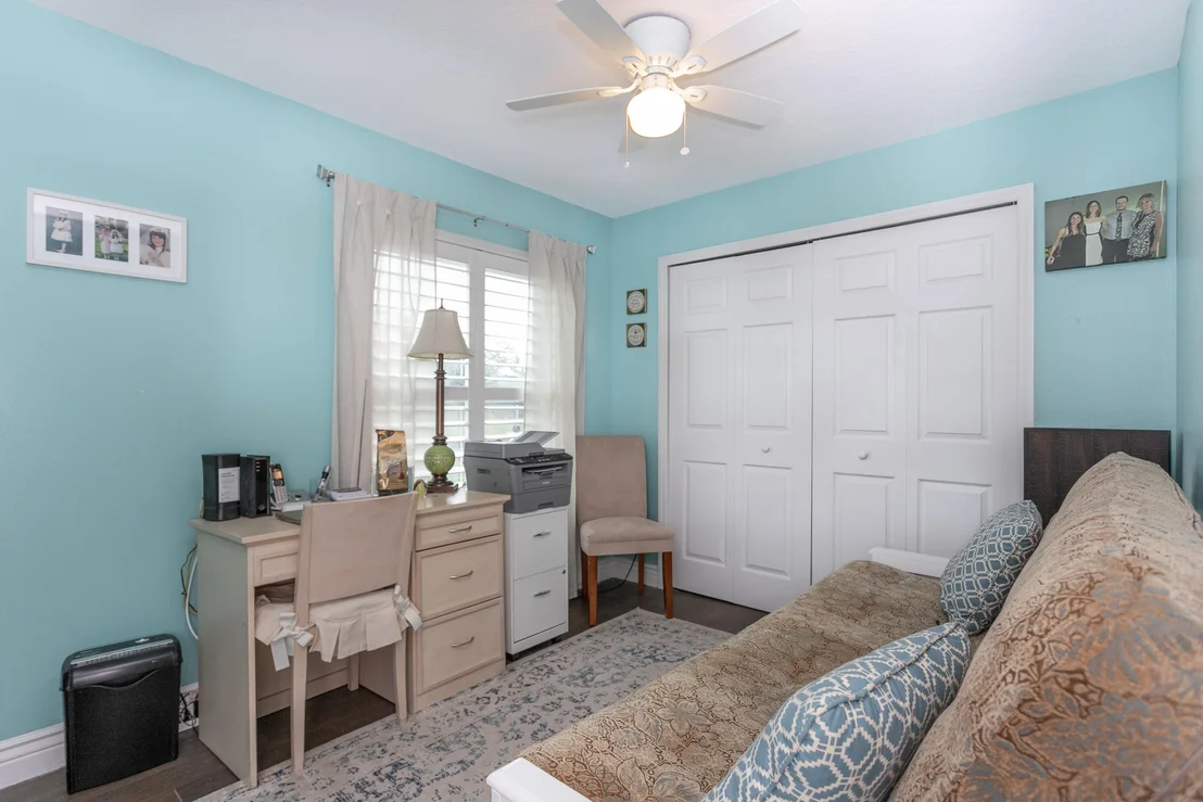 Photo of 2553 Nobility Avenue