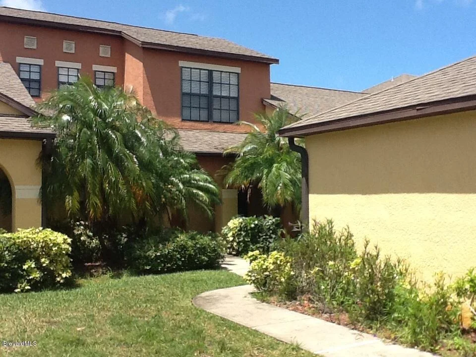 Photo of Unit 103 at 790 Luminary Circle
