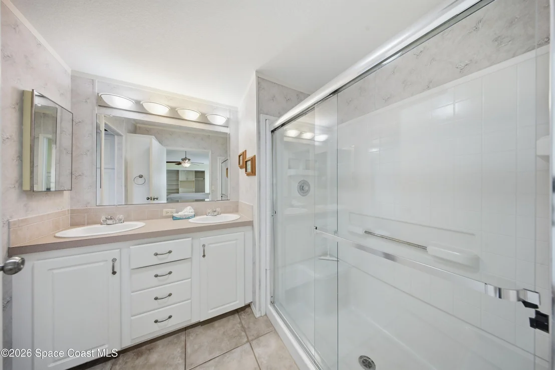Photo of 235 Outer Drive