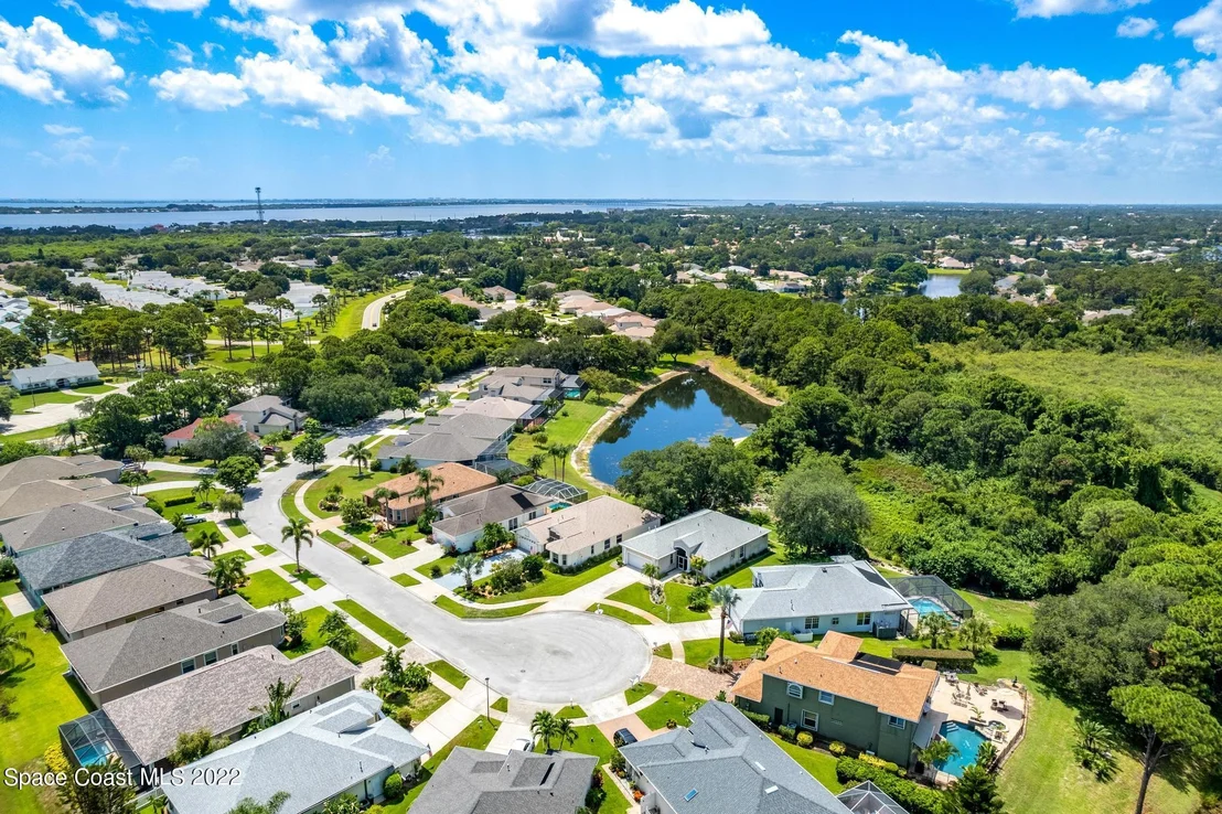 Photo of 901 Suntree Woods Drive