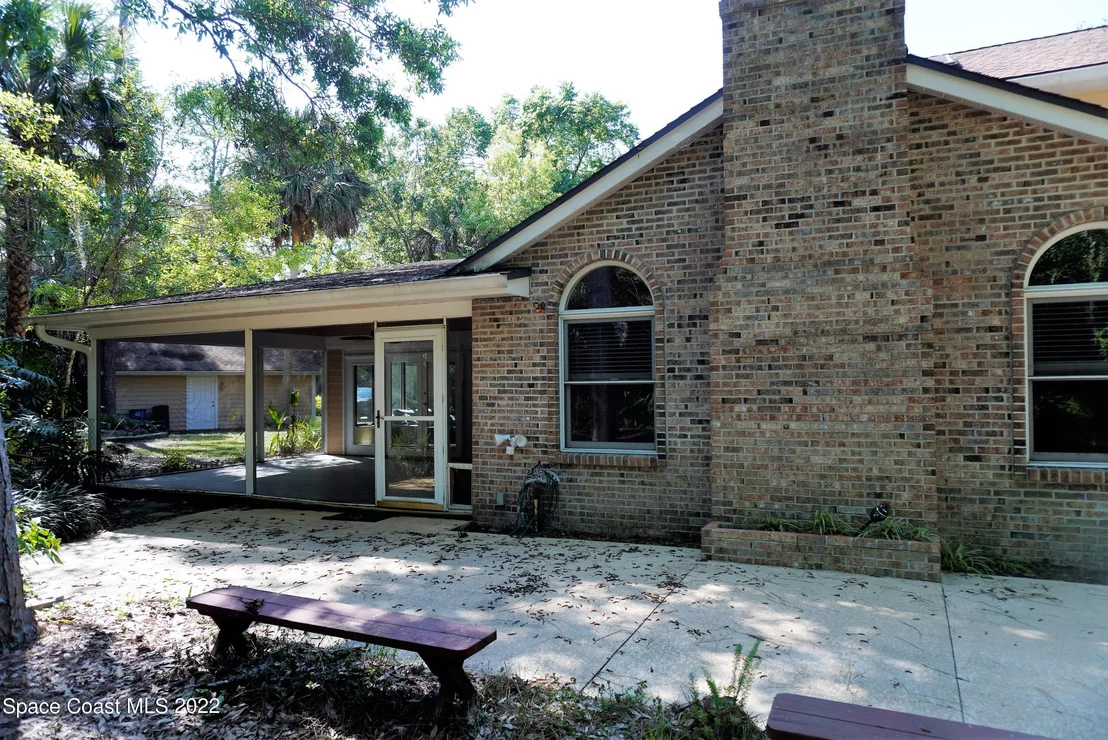 Photo of 686 Hammock Road