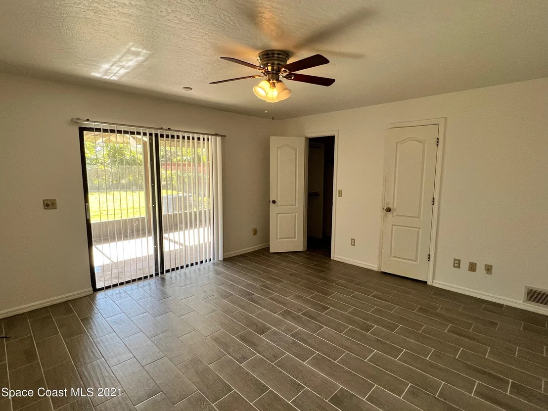 Photo of 2796 Rodeo Drive NE