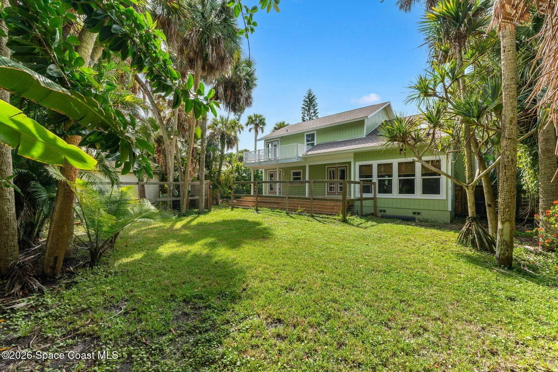 Photo of 220 Cardinal Drive