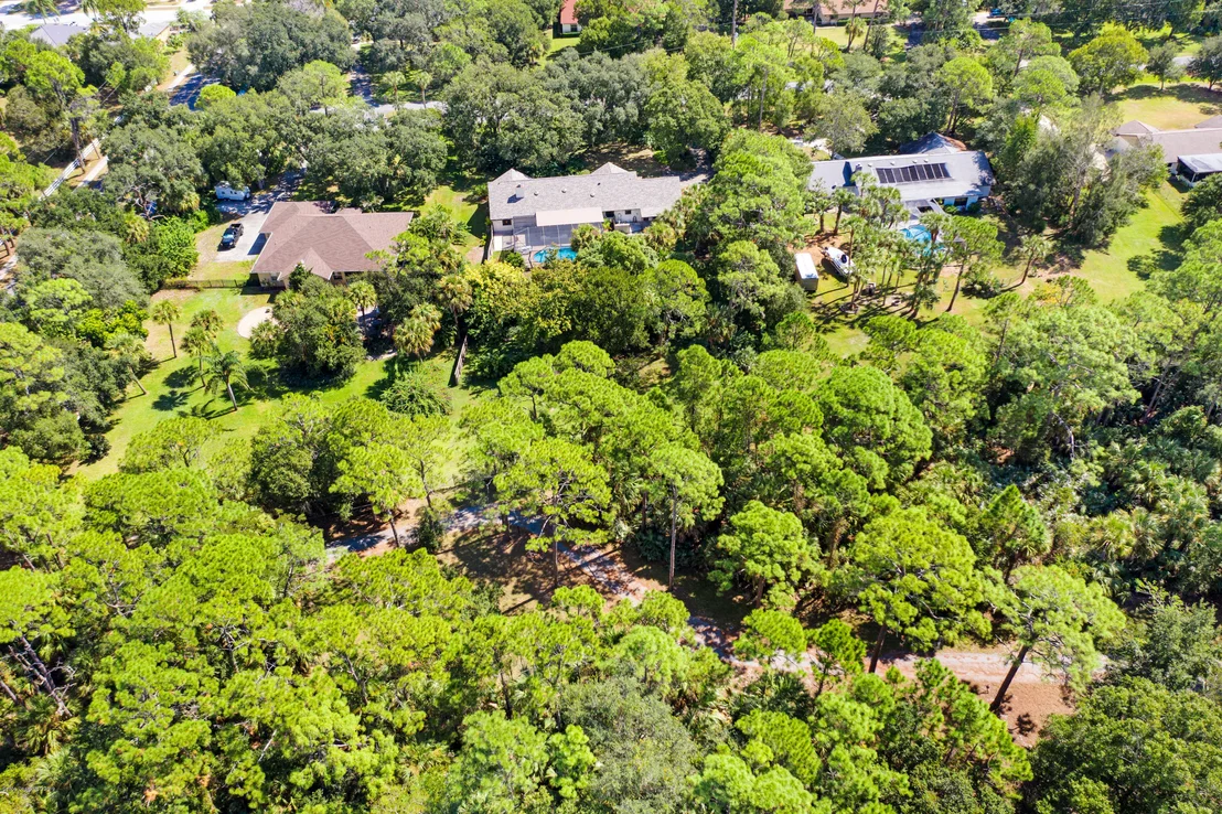 Photo of 1720 Hidden Lake Drive