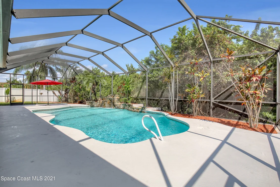 Photo of 3266 Peninsula Circle