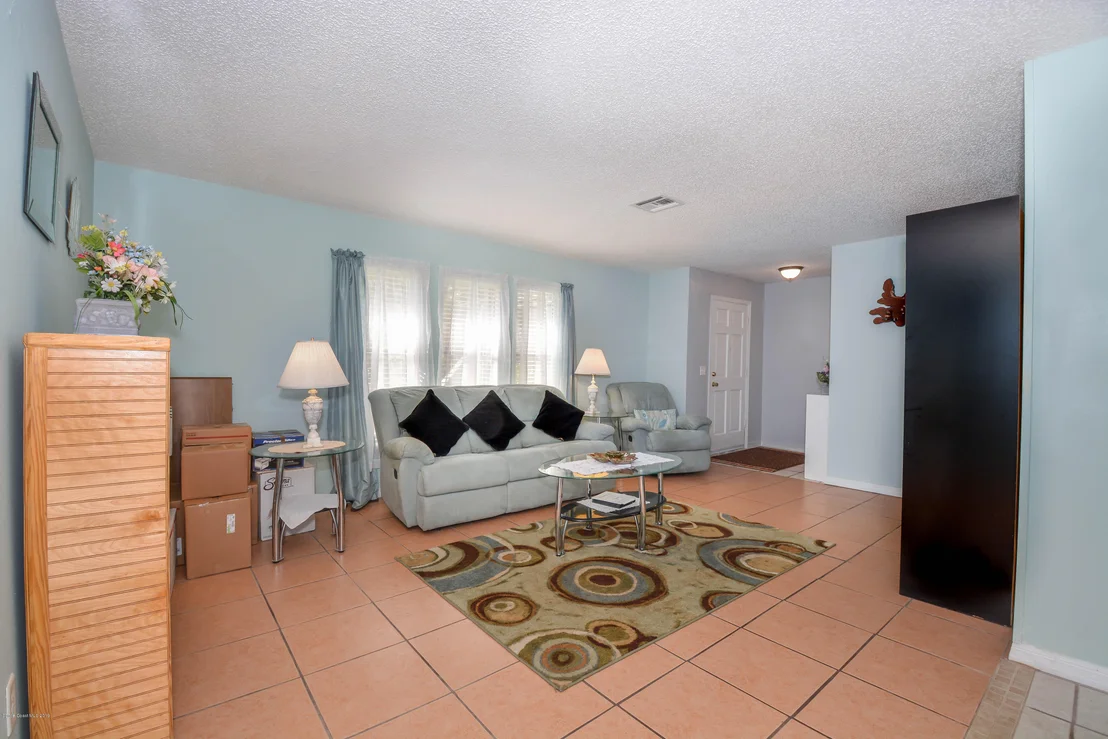 Photo of 7820 Sheridan Road