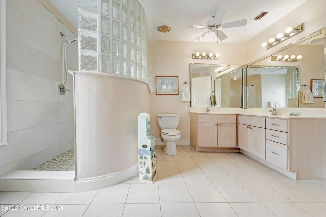 Photo of 2330 Stonebridge Drive