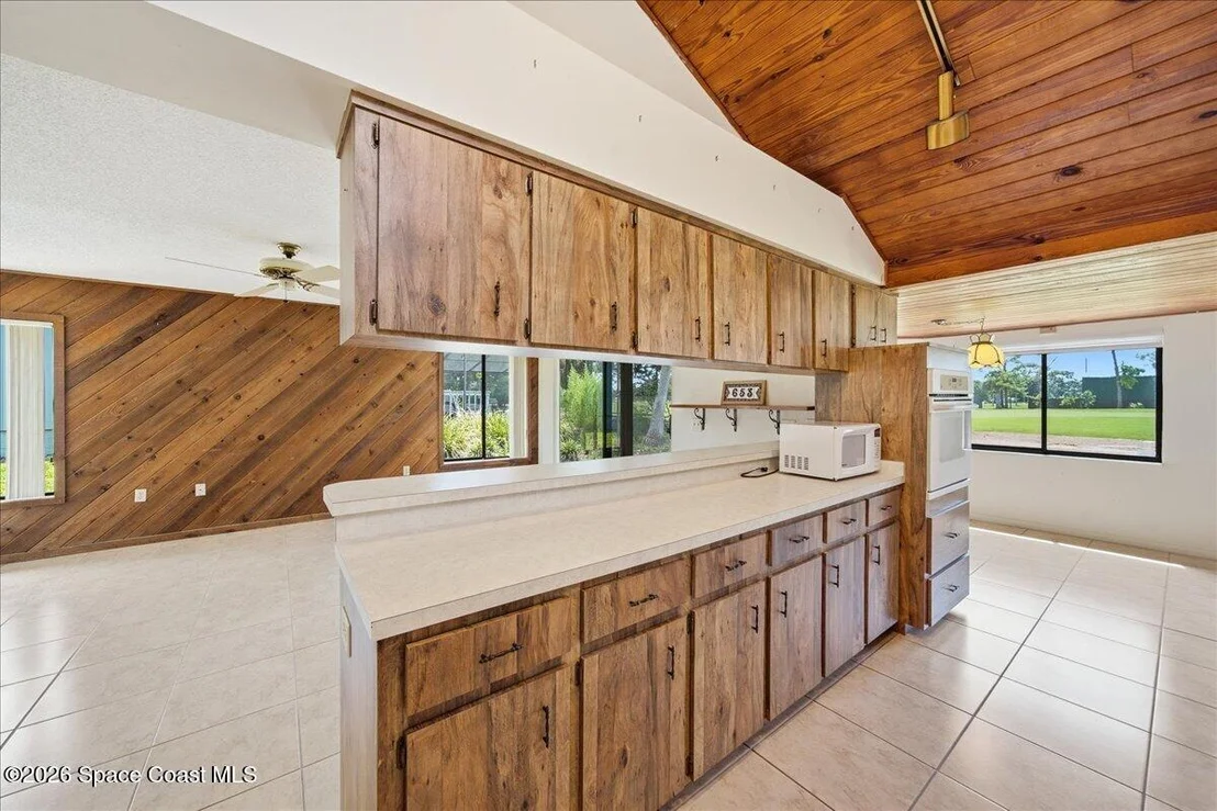 Photo of 653 Doral Lane