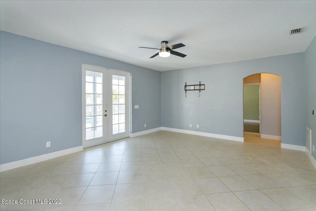 Photo of 1480 Talon Way
